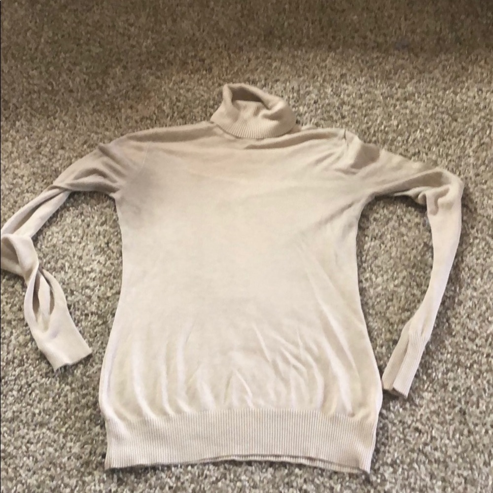 Banana Republic Light Gold Turtleneck